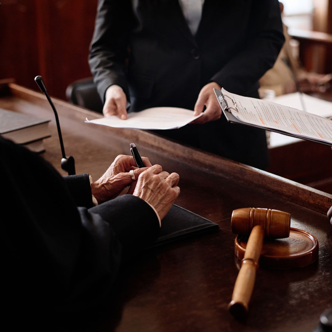 Advogado Leilão em Maringá - Martinhago Advocacia | Advogados Especialistas em Defesa dos Seus Direitos